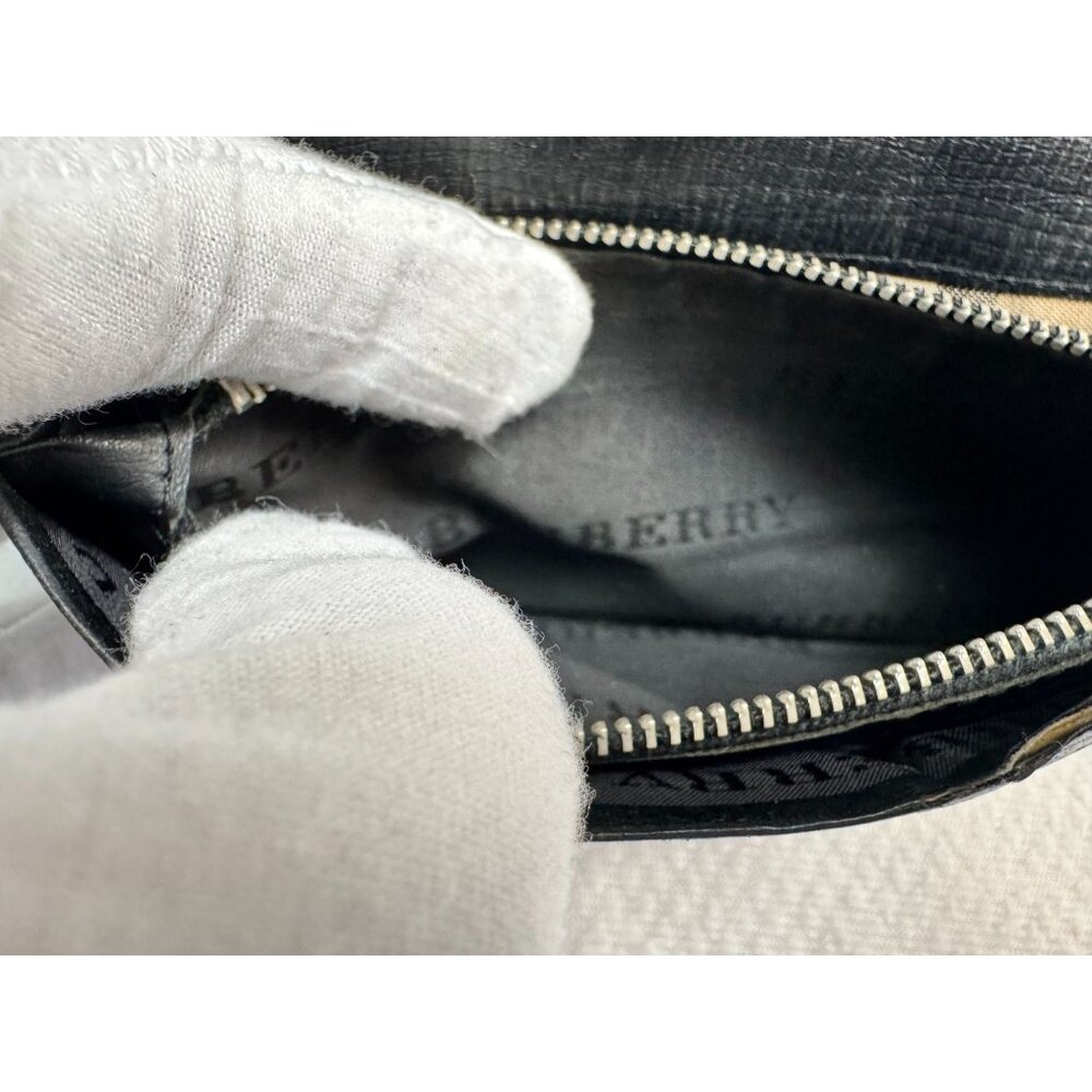 Burberry Black Leather Slim Zipper Wallet with COA - Picture 6 of 16